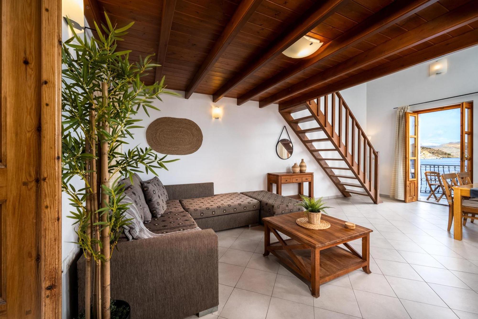 Over The Sea Apartments Đảo Sými Ngoại thất bức ảnh