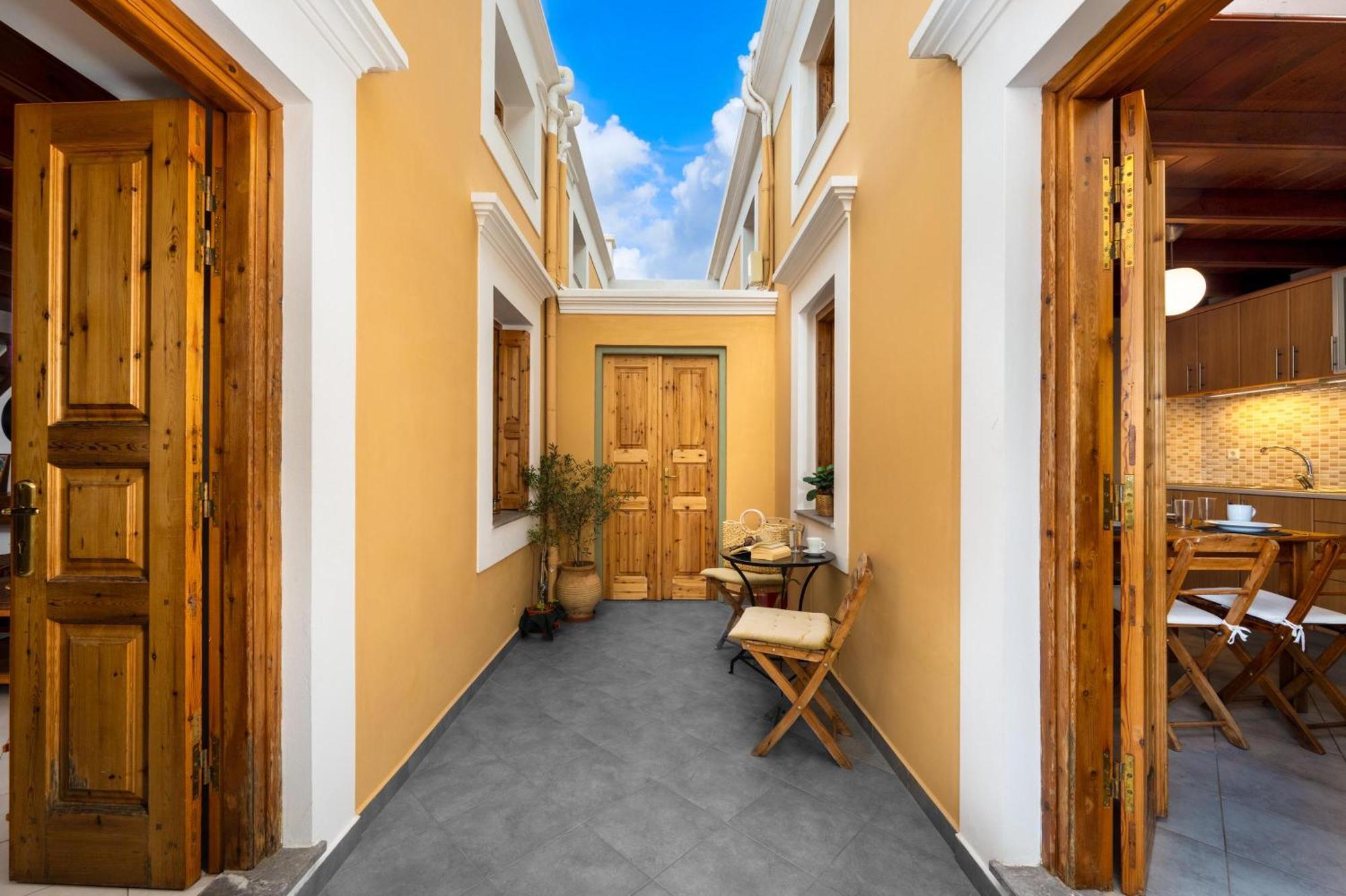 Over The Sea Apartments Đảo Sými Ngoại thất bức ảnh