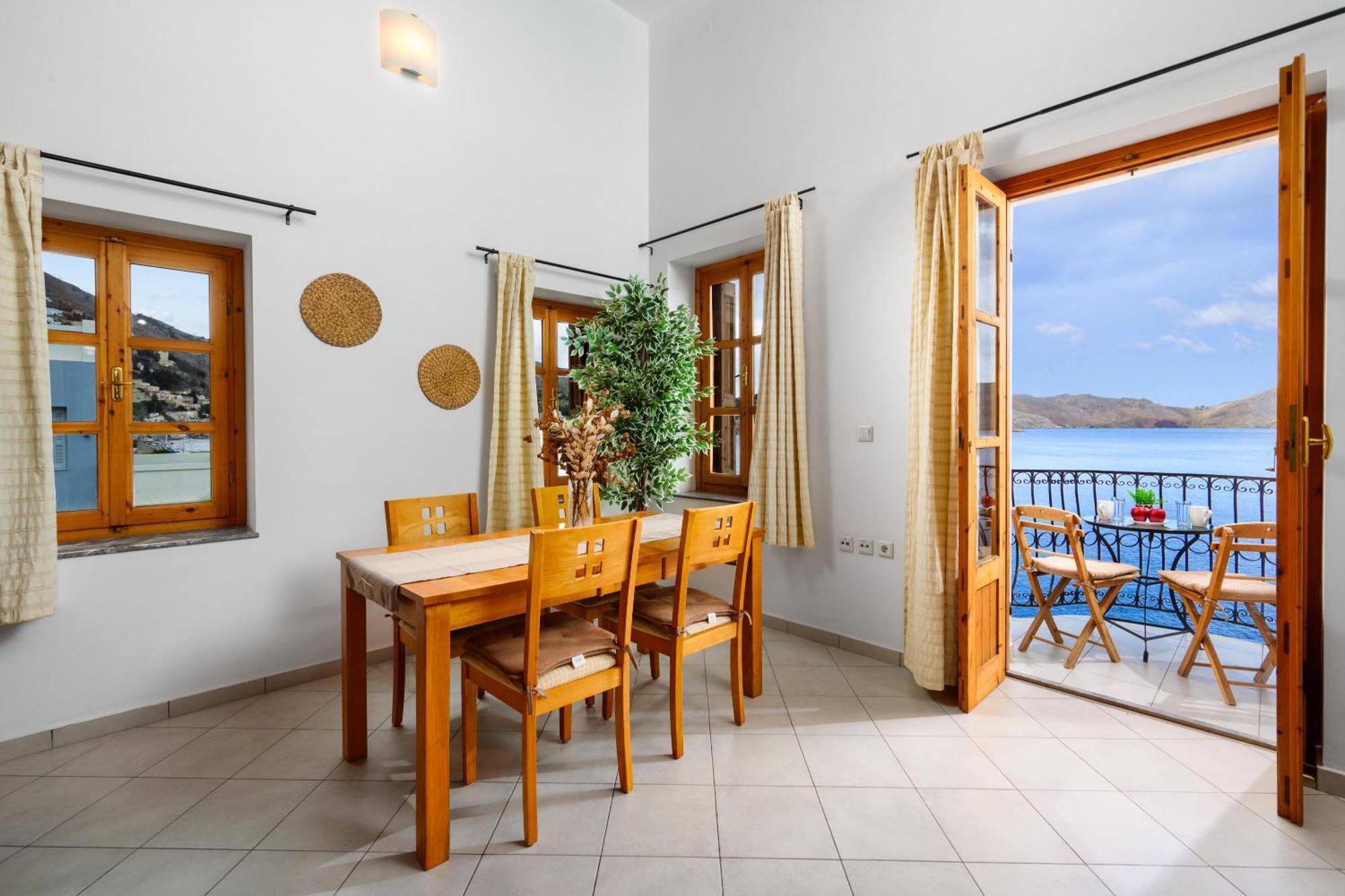 Over The Sea Apartments Đảo Sými Ngoại thất bức ảnh