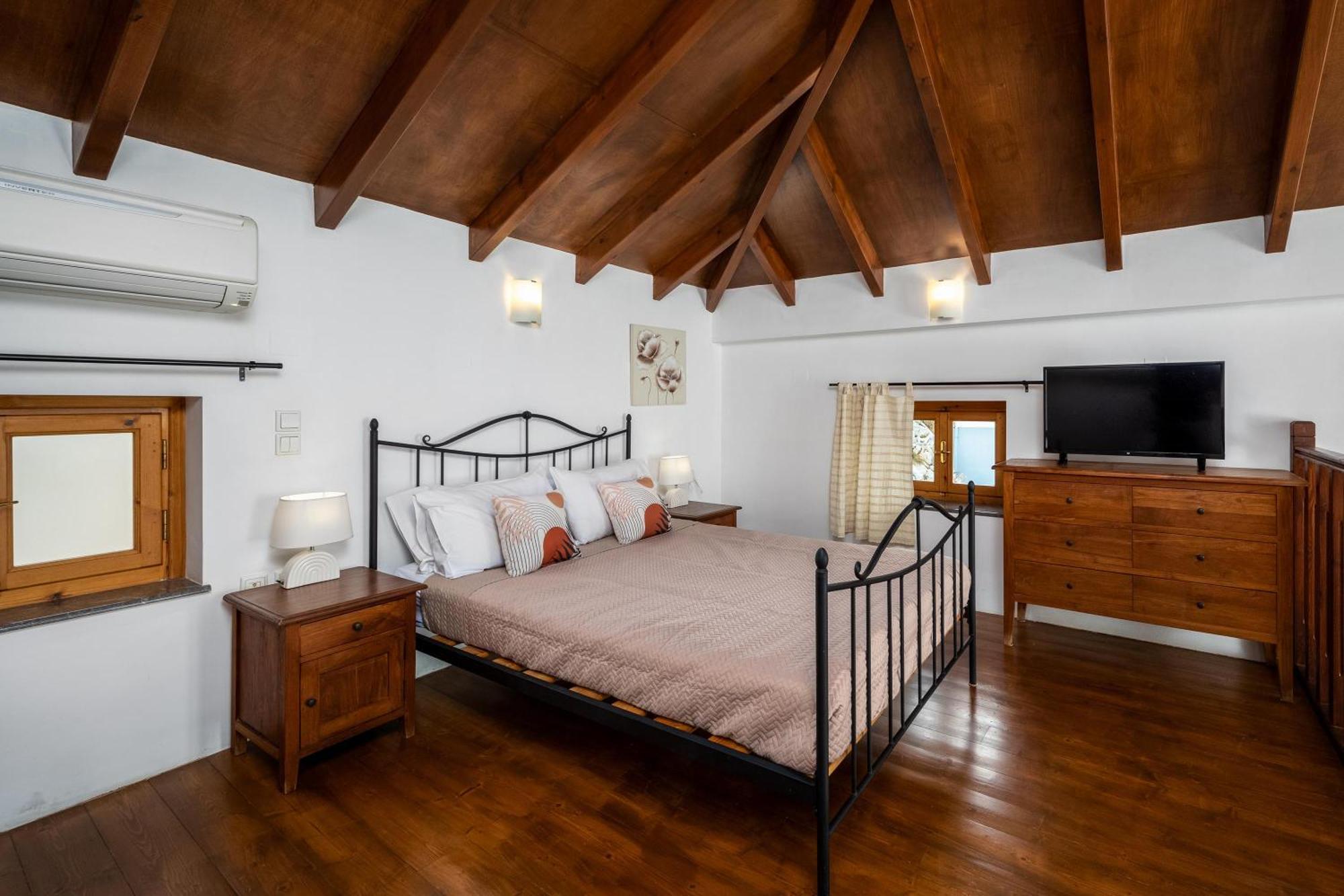 Over The Sea Apartments Đảo Sými Ngoại thất bức ảnh