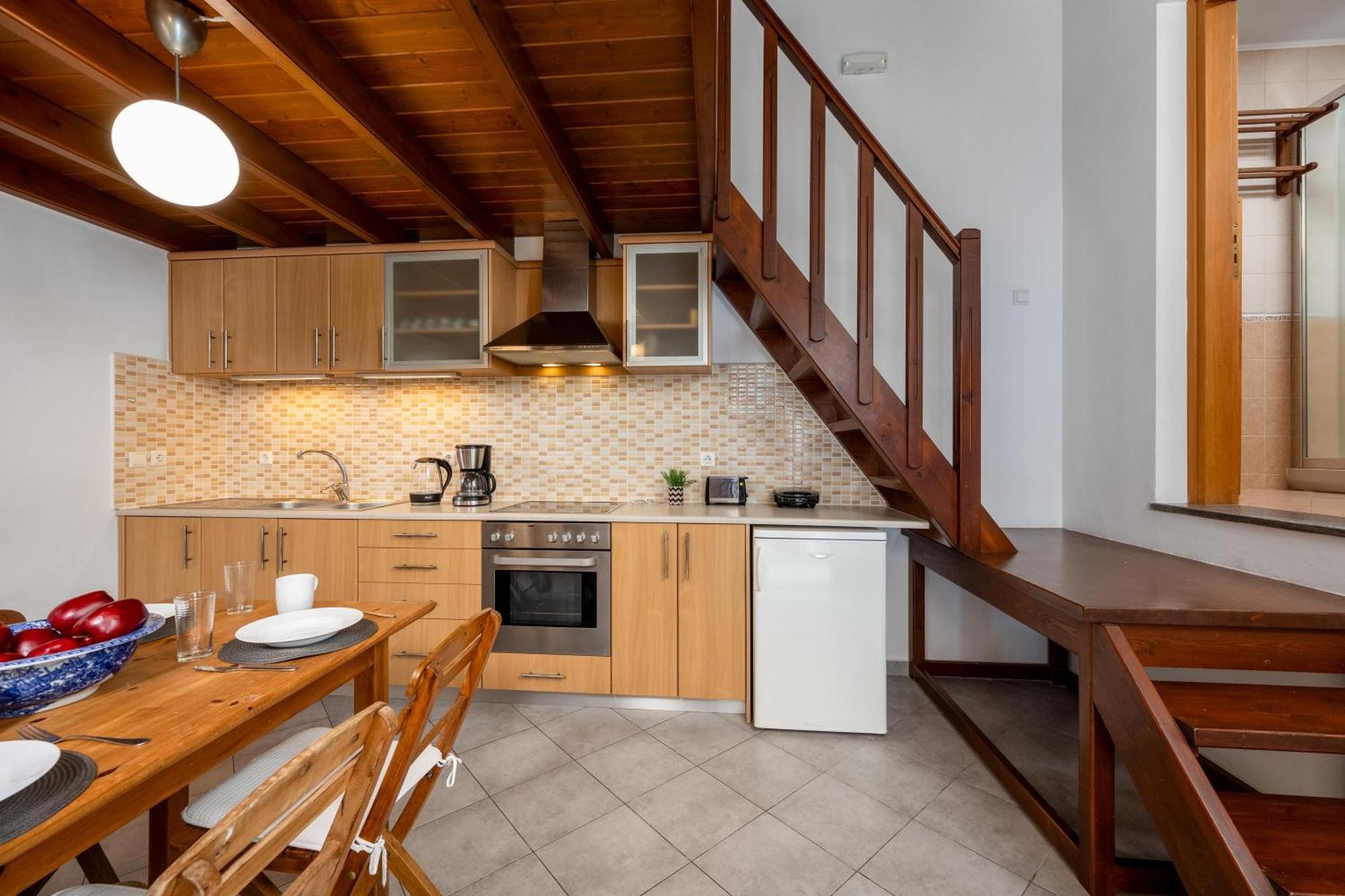 Over The Sea Apartments Đảo Sými Ngoại thất bức ảnh